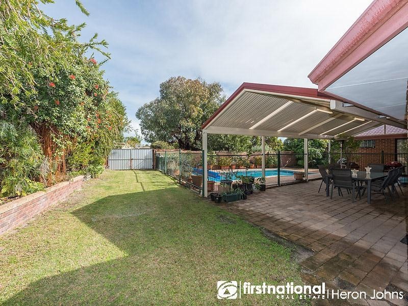 32 Broadbent Loop, Leeming WA 6149