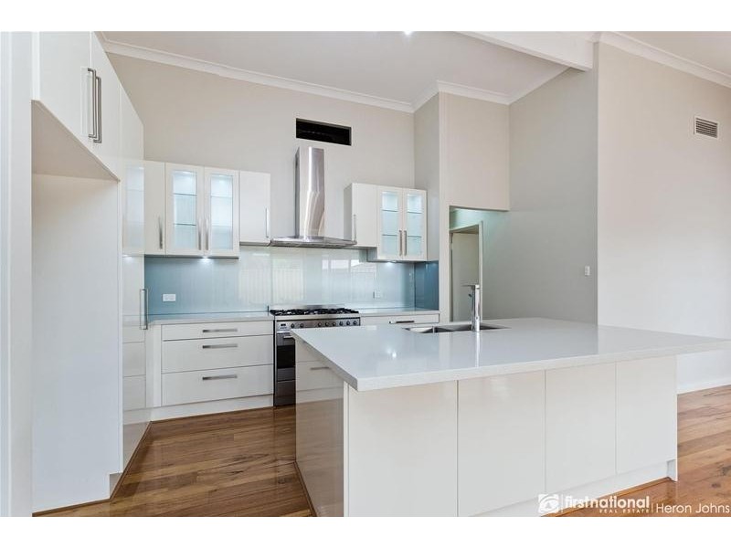 4 Gledhill Way, Leeming WA 6149