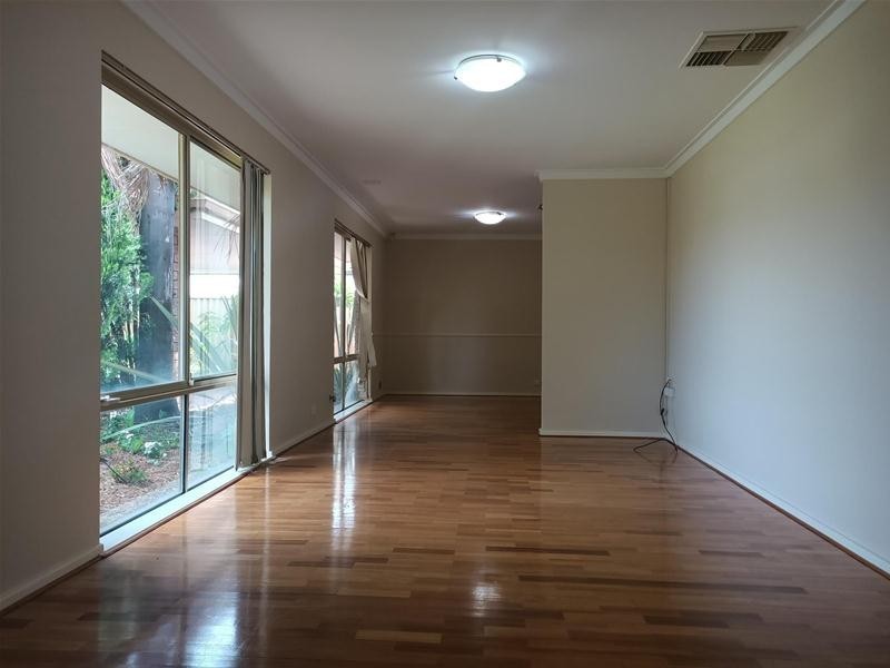 5 Charrington Court, Leeming WA 6149