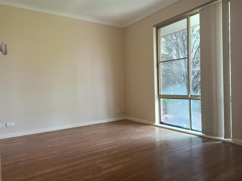 5 Charrington Court, Leeming WA 6149