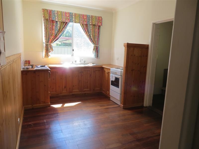 36 Kennerly Street, Cloverdale WA 6105