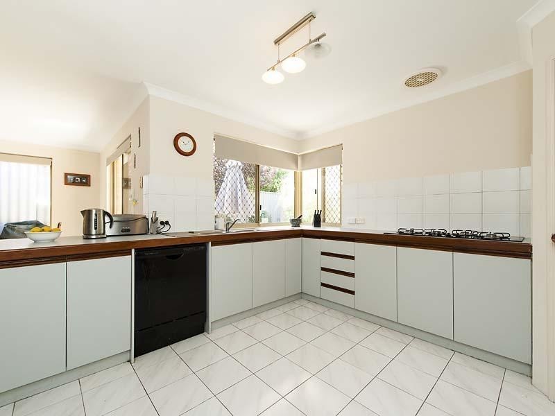 34A Moolyeen Road, Mount Pleasant WA 6153