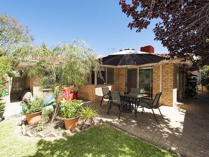 34A Moolyeen Road, Mount Pleasant WA 6153