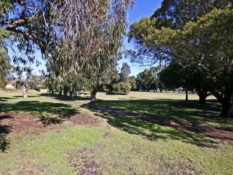 36F Arcadia Crescent, Bateman WA 6150