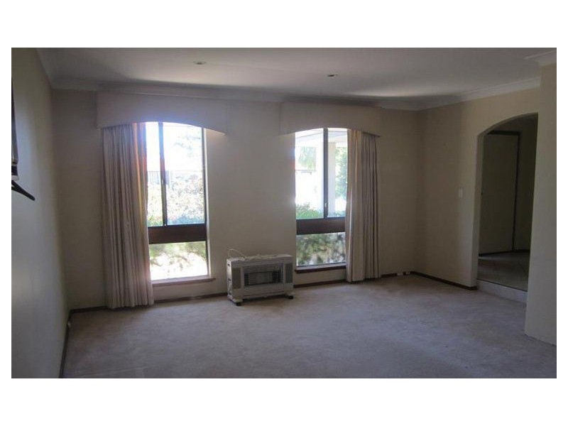 4 Paperbark Drive, Willetton WA 6155