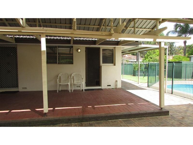 4 Paperbark Drive, Willetton WA 6155