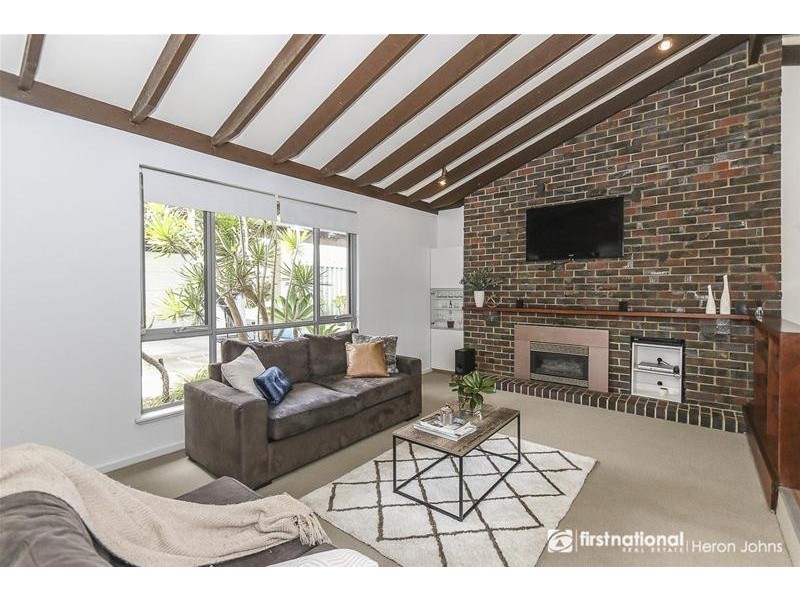 6 Amphion Place, Leeming WA 6149