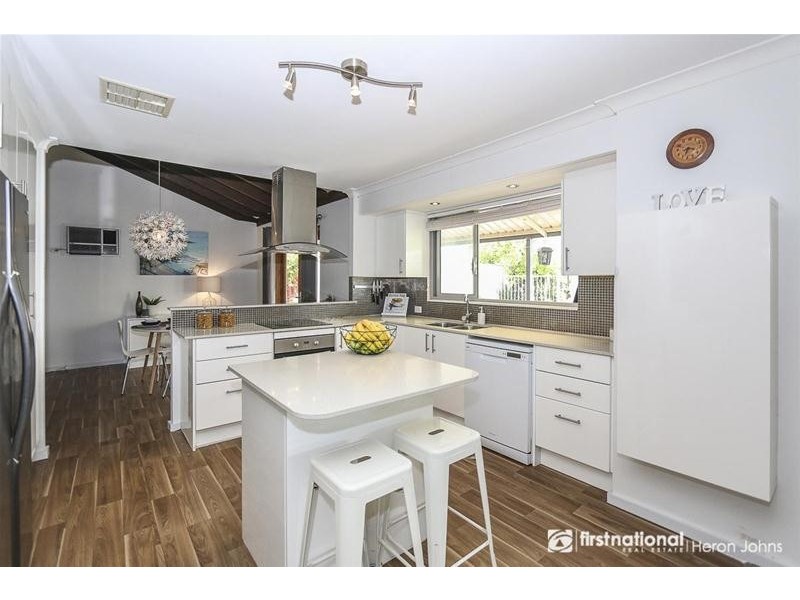 6 Amphion Place, Leeming WA 6149