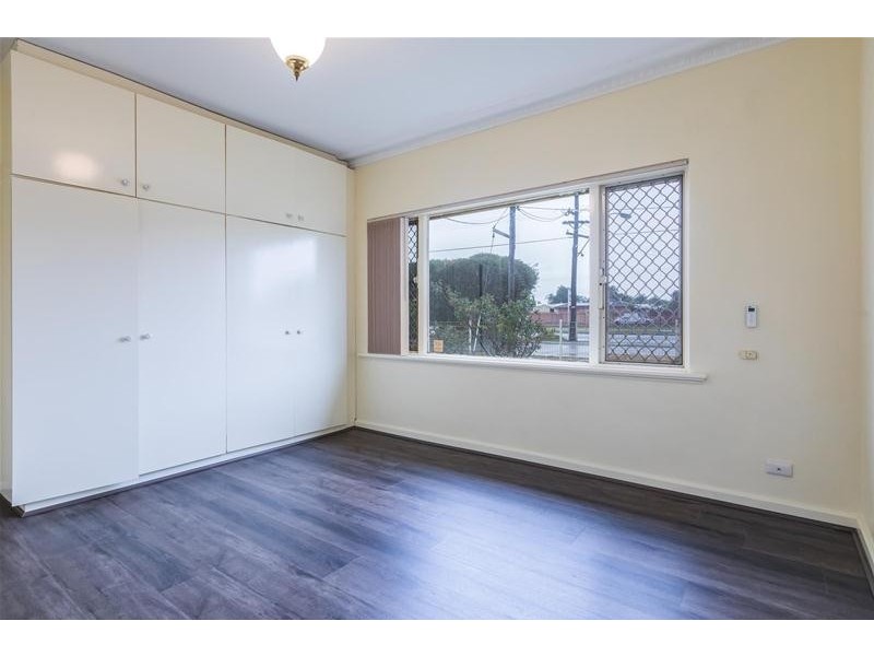 262 Spencer Road, Thornlie WA 6108