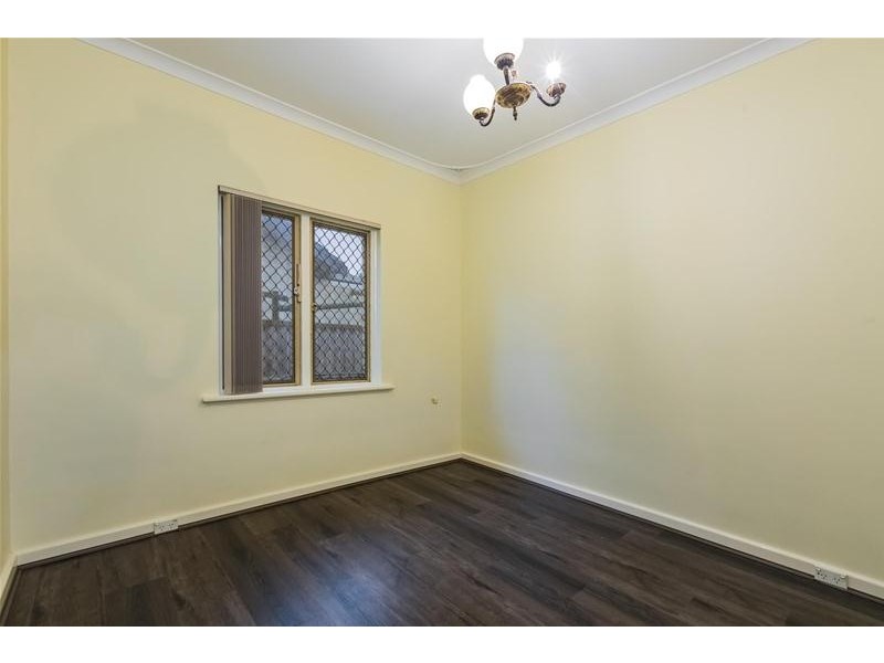 262 Spencer Road, Thornlie WA 6108