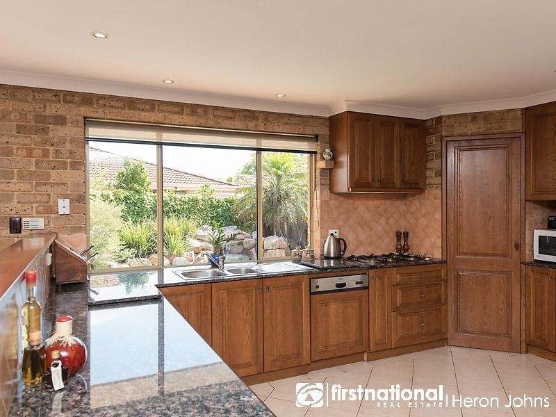 5 Stainton Place, Leeming WA 6149