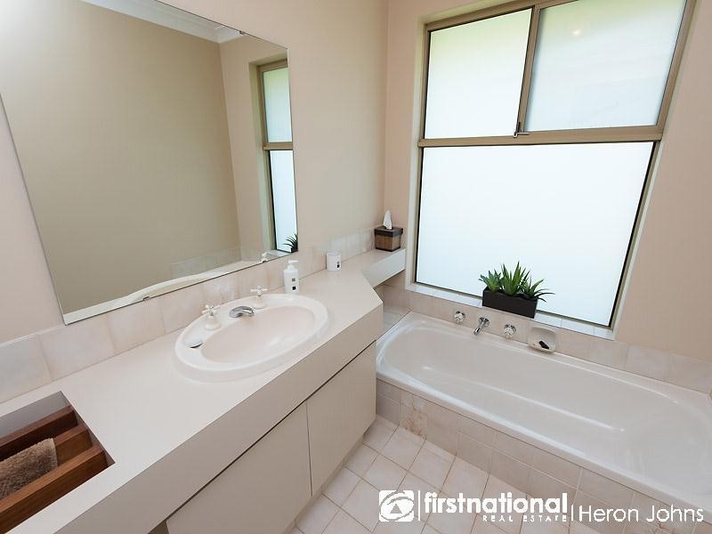 5 Stainton Place, Leeming WA 6149