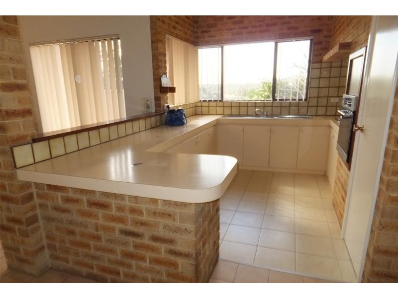 2 Masefield Avenue, North Lake WA 6163