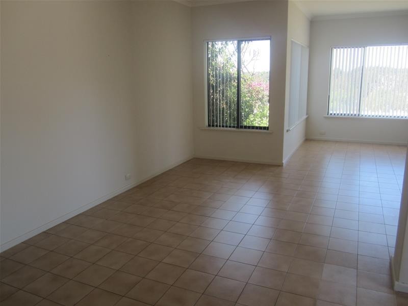 2 Masefield Avenue, North Lake WA 6163