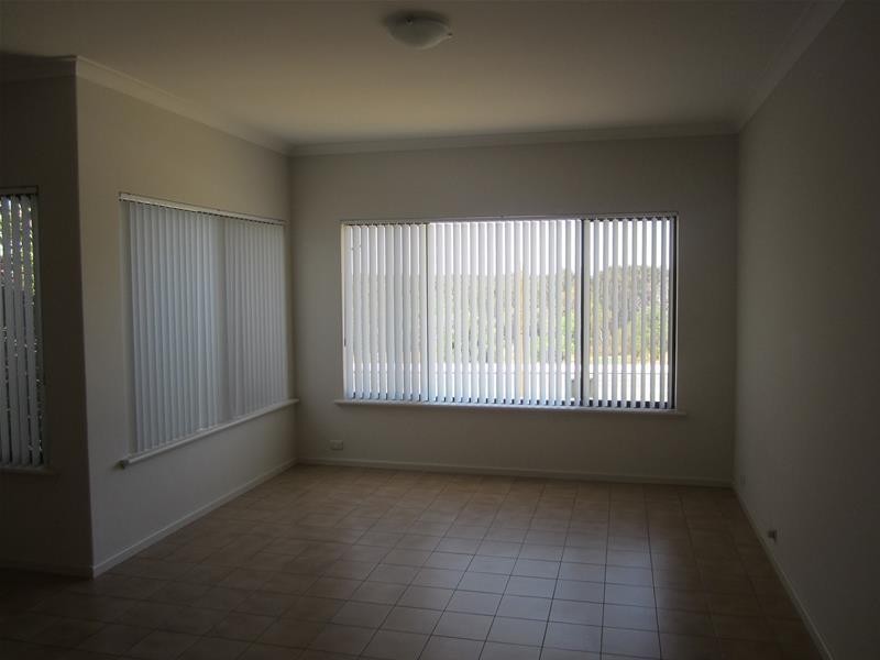 2 Masefield Avenue, North Lake WA 6163