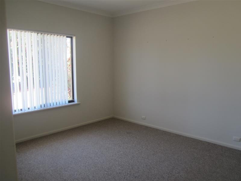 2 Masefield Avenue, North Lake WA 6163