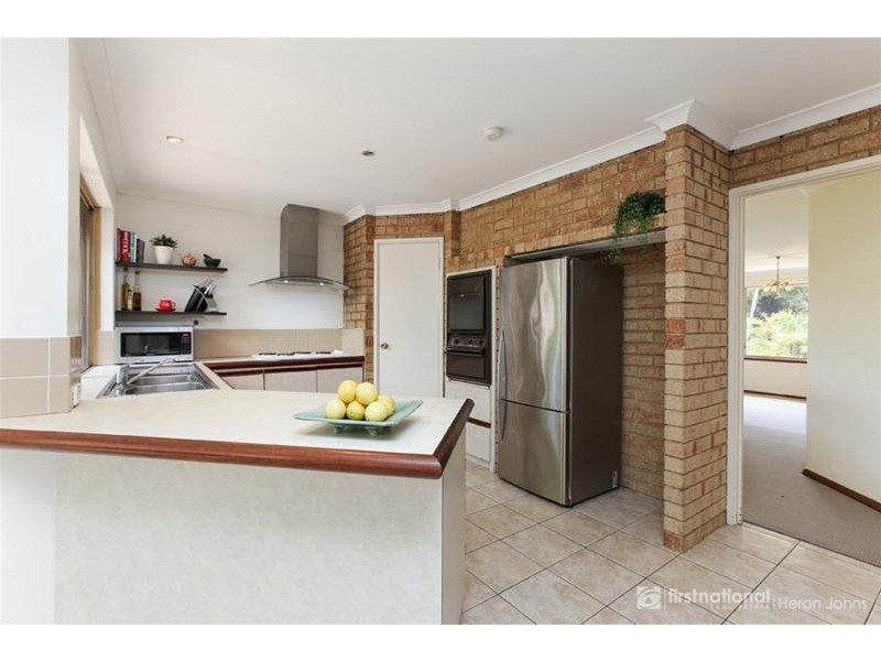 13 Nicholson Loop, Bateman WA 6150