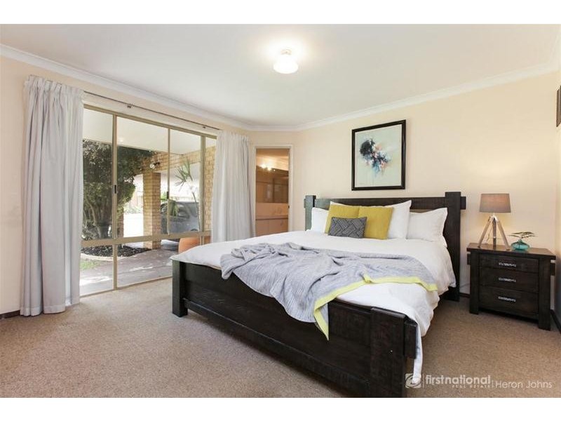 13 Nicholson Loop, Bateman WA 6150