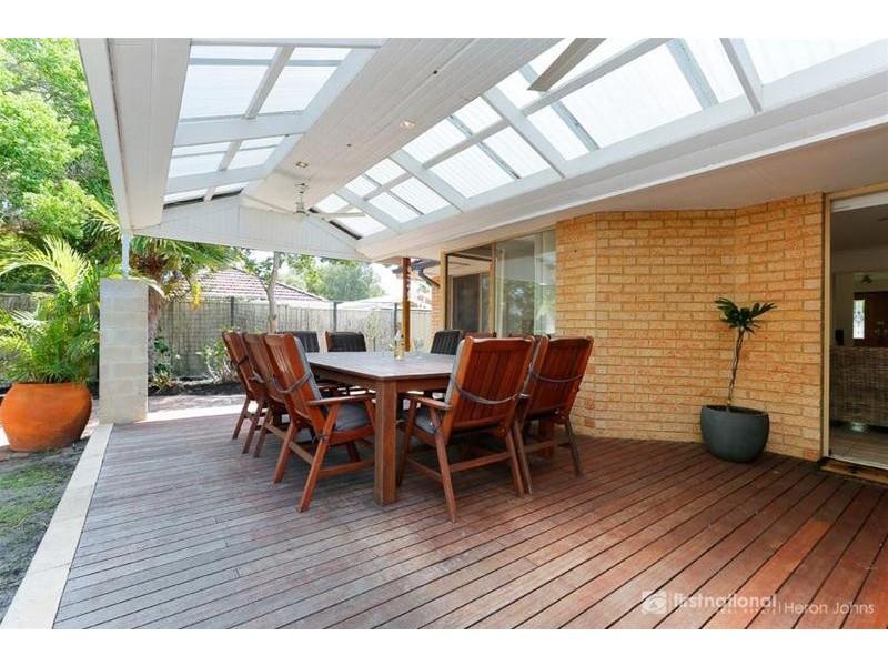 13 Nicholson Loop, Bateman WA 6150