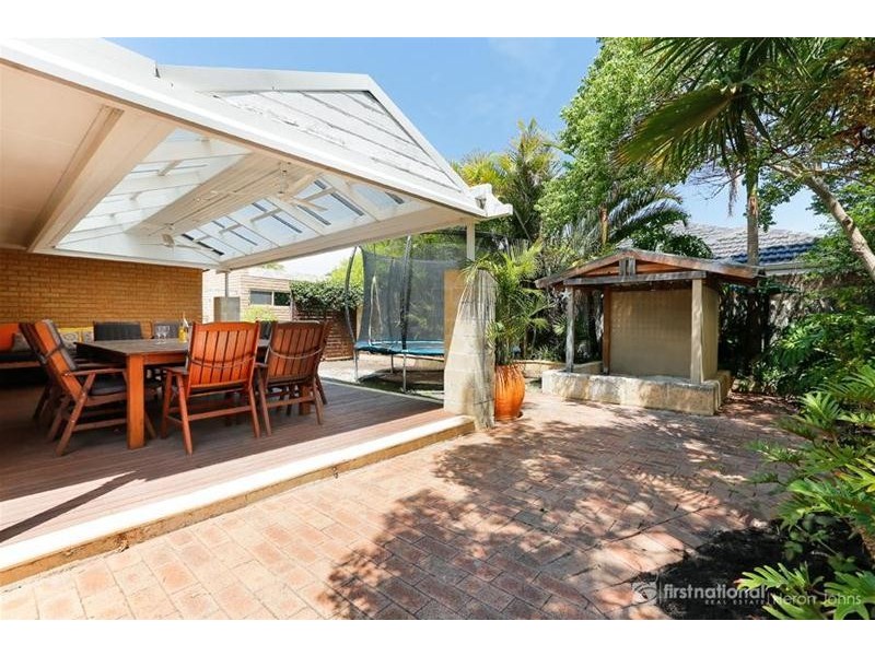 13 Nicholson Loop, Bateman WA 6150