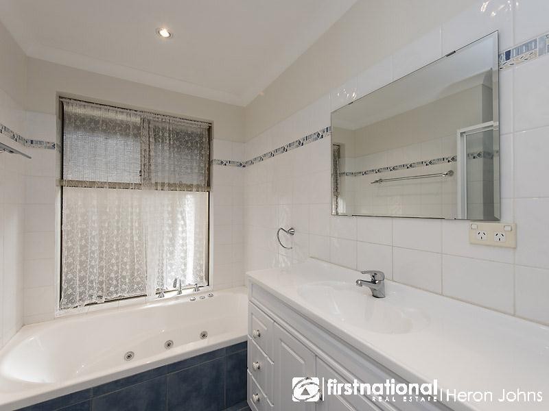 29 Macquarie Way, Willetton WA 6155