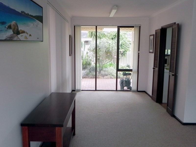 27 More Crescent, Bull Creek WA 6149