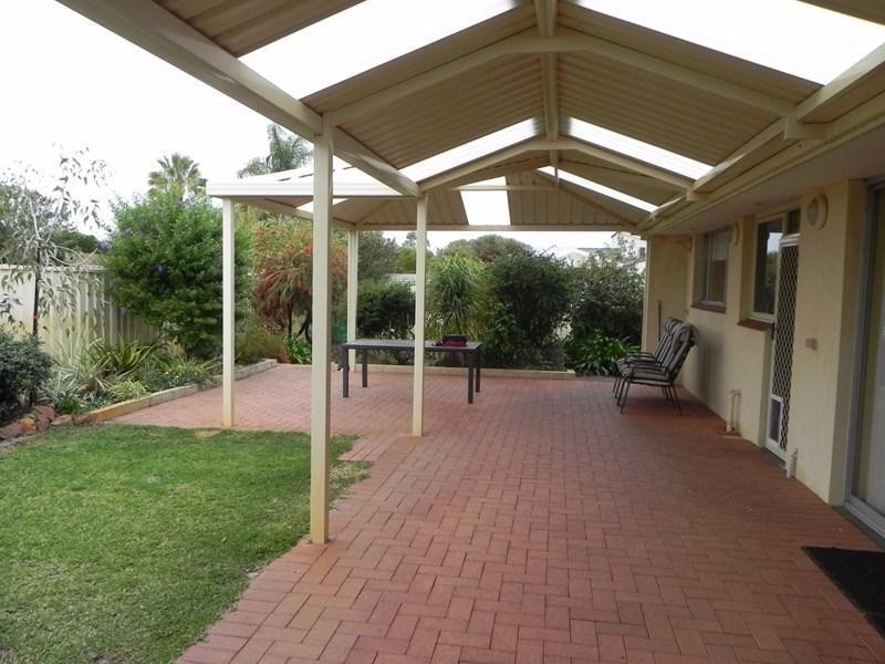 27 More Crescent, Bull Creek WA 6149