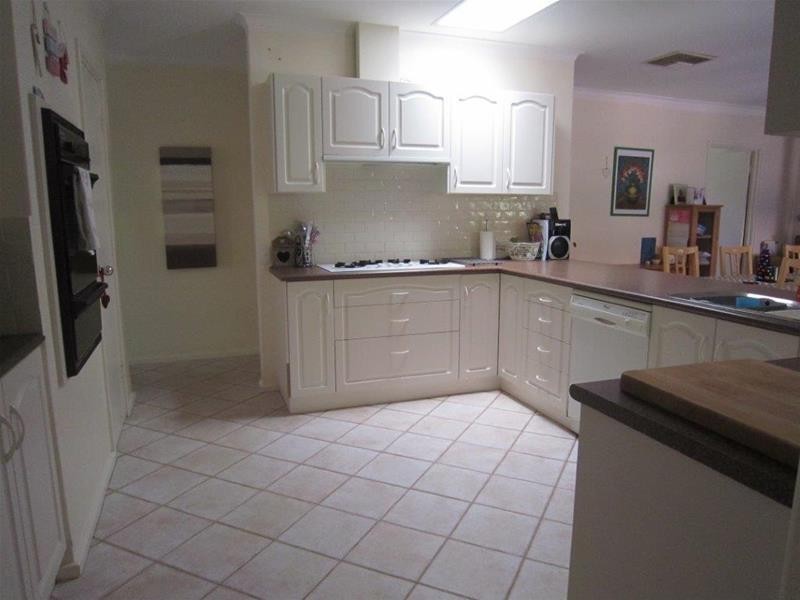 11 Vigors Avenue, Bull Creek WA 6149