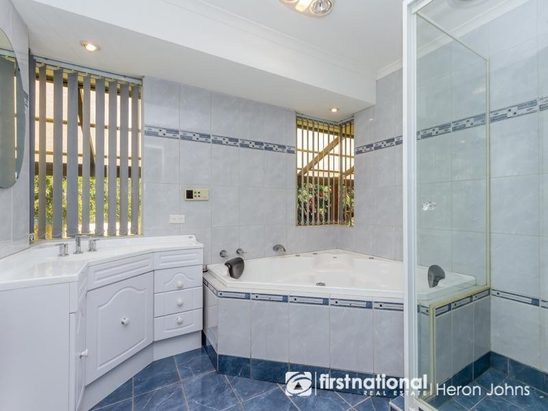 8 Lukin Place, Bull Creek WA 6149