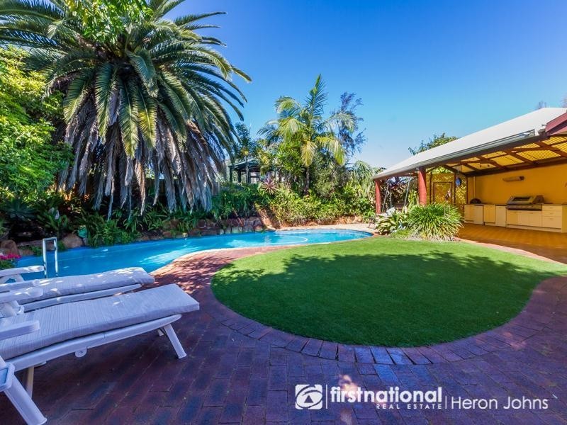 8 Lukin Place, Bull Creek WA 6149