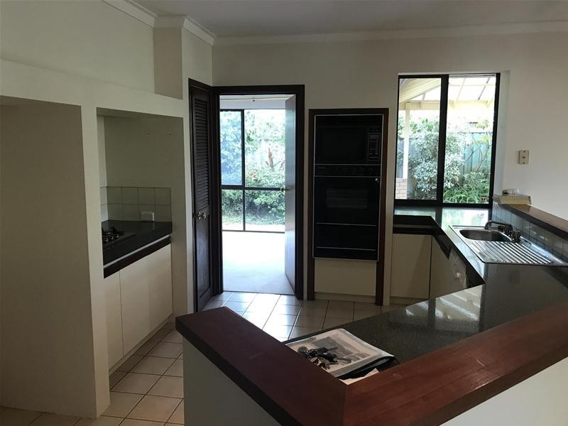 4 Poole Place, Bateman WA 6150