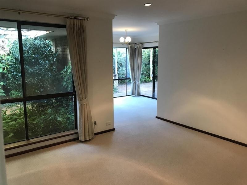 4 Poole Place, Bateman WA 6150