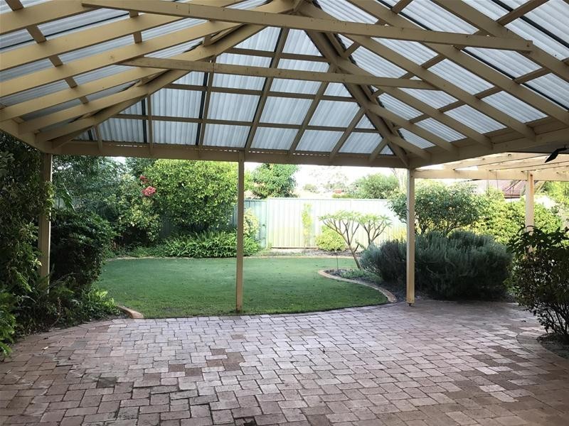 4 Poole Place, Bateman WA 6150