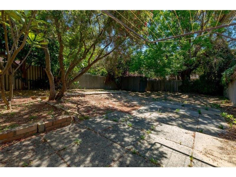 170 Riseley Street, Booragoon WA 6154