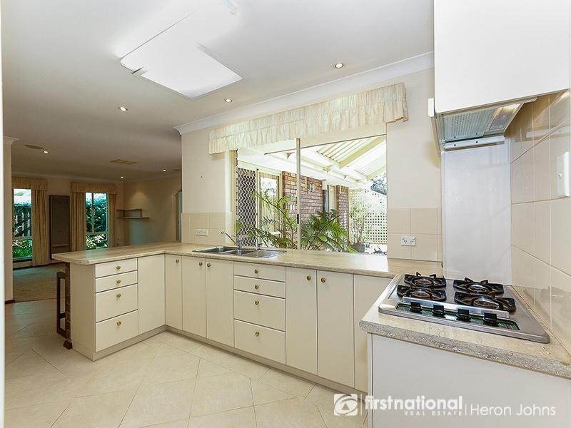 13 Clarke Way, Bateman WA 6150