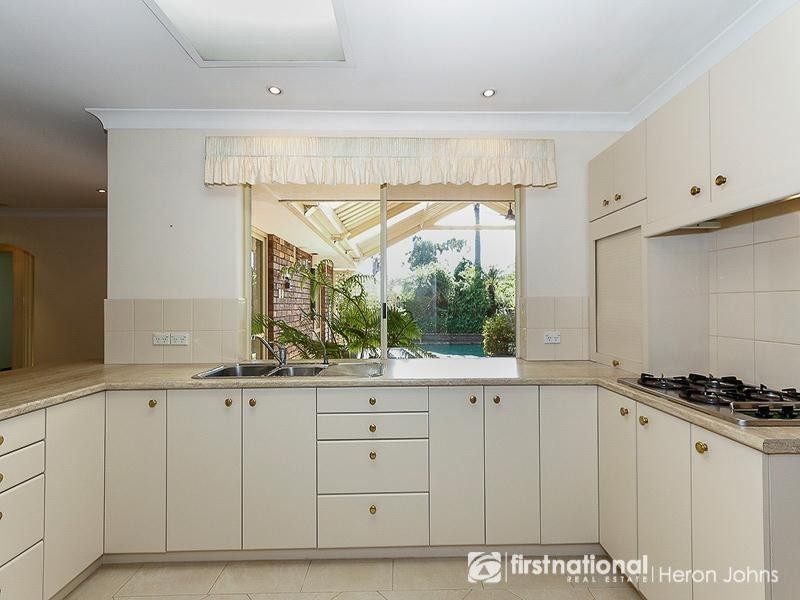 13 Clarke Way, Bateman WA 6150