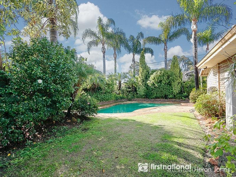 13 Clarke Way, Bateman WA 6150