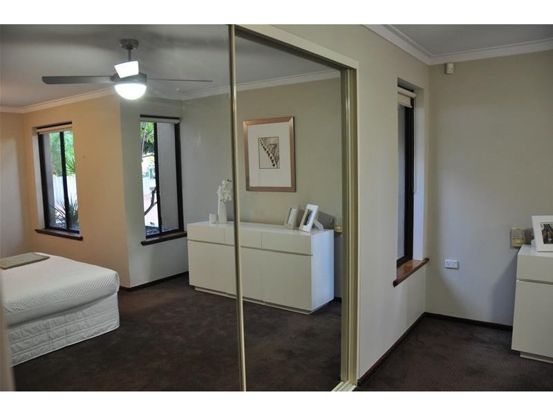 36 Broadhurst Crescent, Bateman WA 6150