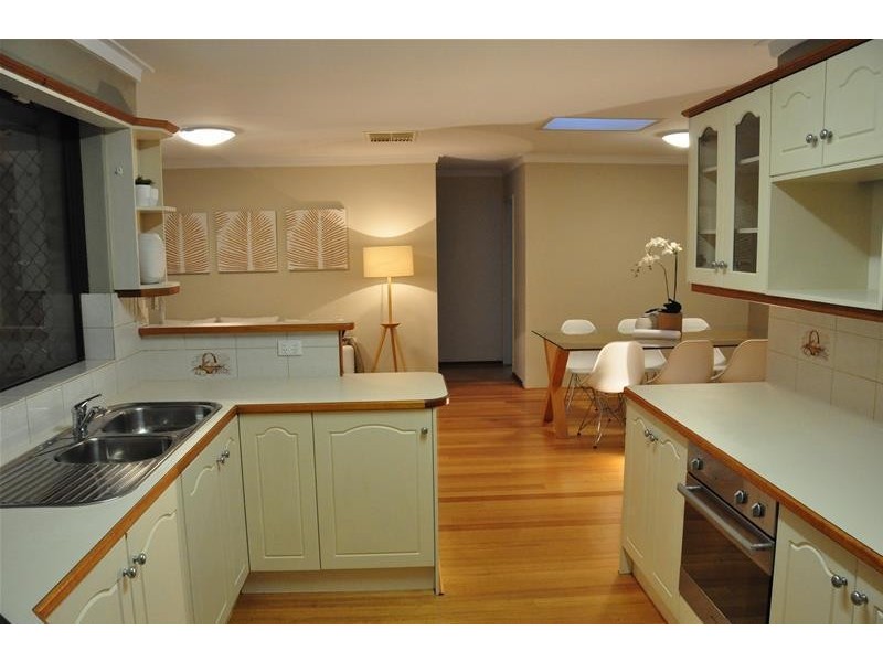 36 Broadhurst Crescent, Bateman WA 6150