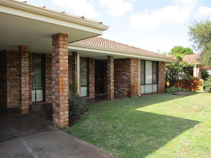 2 Mott Place, Bull Creek WA 6149