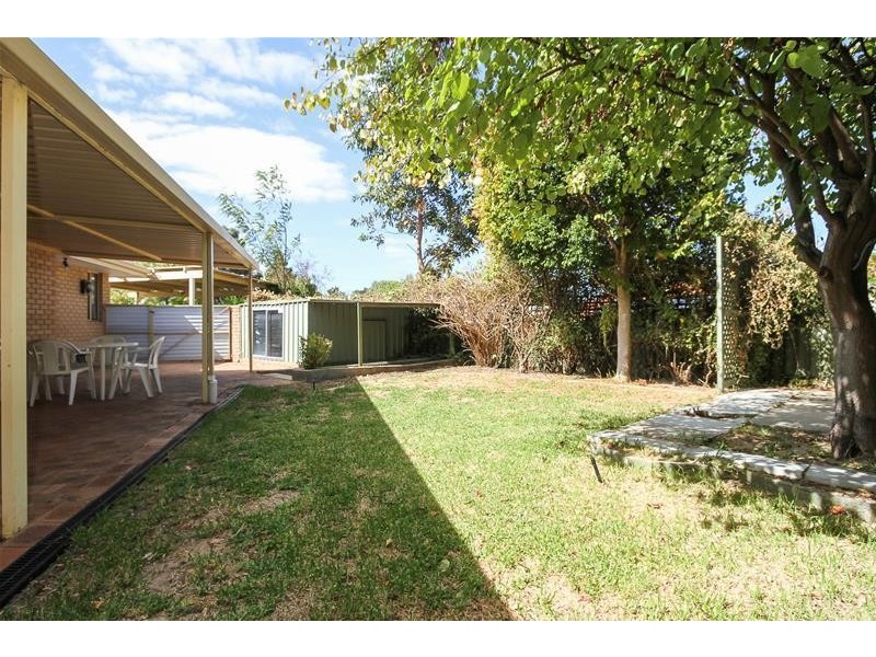 42 Urbahns Crescent, Bateman WA 6150