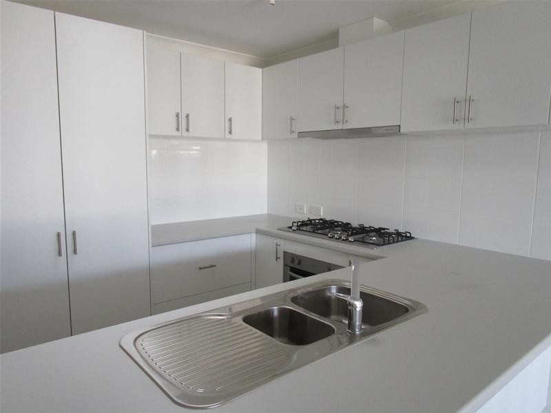 18 Shimmer Street, Wellard WA 6170