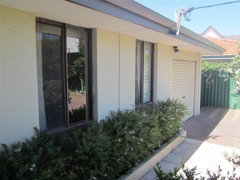 4 Paperbark Drive, Willetton WA 6155