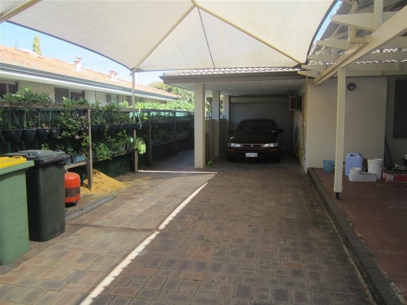 4 Paperbark Drive, Willetton WA 6155