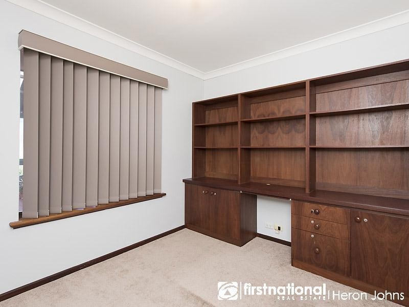 17 Sewell Court, Leeming WA 6149