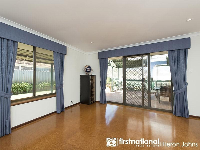 17 Sewell Court, Leeming WA 6149