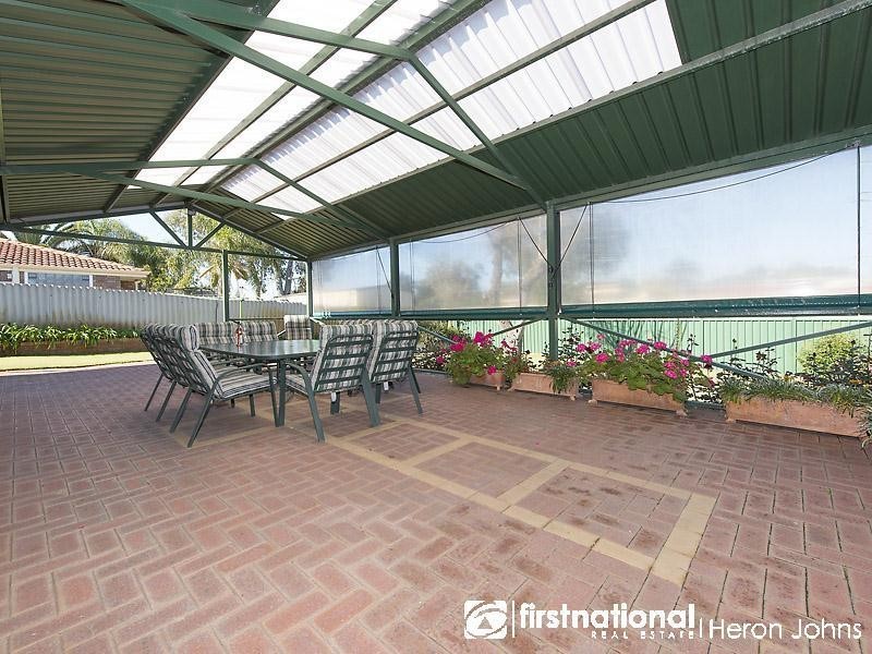 17 Sewell Court, Leeming WA 6149