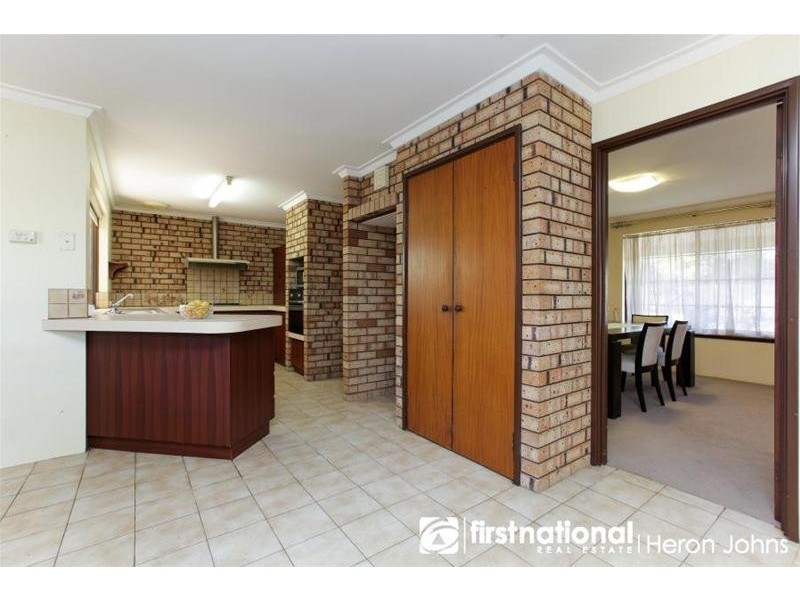 8 Stephenson Gardens, Winthrop WA 6150