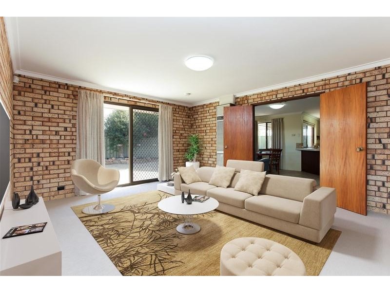 8 Stephenson Gardens, Winthrop WA 6150