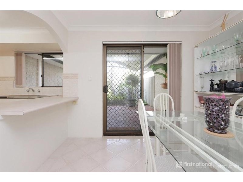 2/15 Rentney Way, Willetton WA 6155